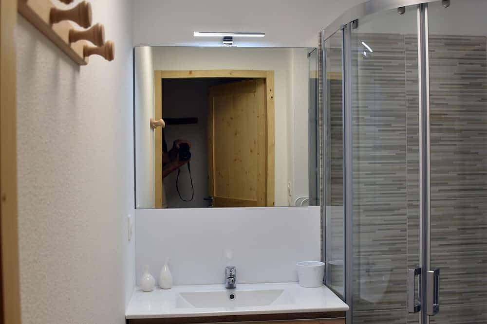 Geheel appartement, Nieuw appartement - Tracks 4/5 min. Lopen - 3 kamers voor 6 personen 38 m2 in La Joue du Loup, Dévoluy