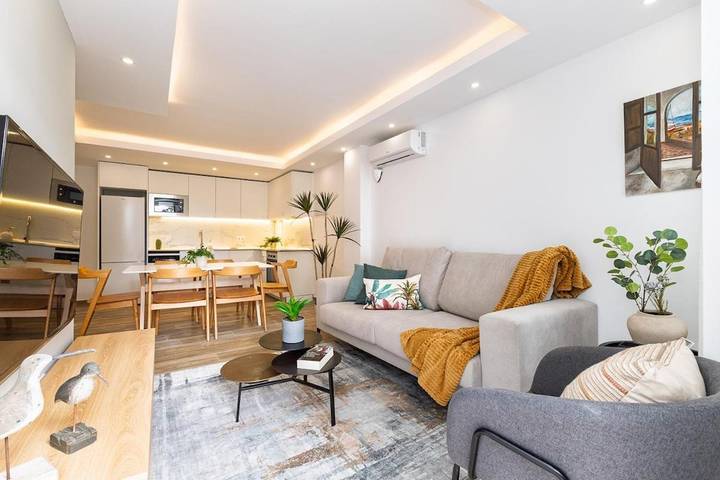 Apartamento de vacaciones para 5 personas, con terraza y piscina - 1