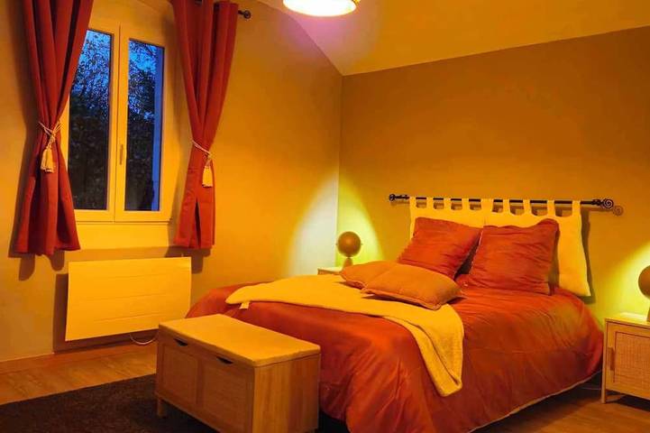 Location de vacances pour 6 personnes, avec jacuzzi ainsi que jardin et terrasse, animaux acceptés à Luçay-le-Mâle - 4