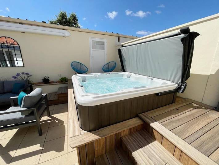 Maison d’hôte pour 6 personnes, avec jardin ainsi que terrasse et jacuzzi aux Les Sables-d'Olonne - 4