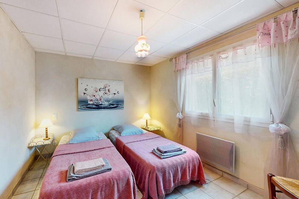 Apartamento entero, Precioso apartamento de 2 habitaciones en Caromb. in Caromb, Parque natural regional del Mont Ventoux
