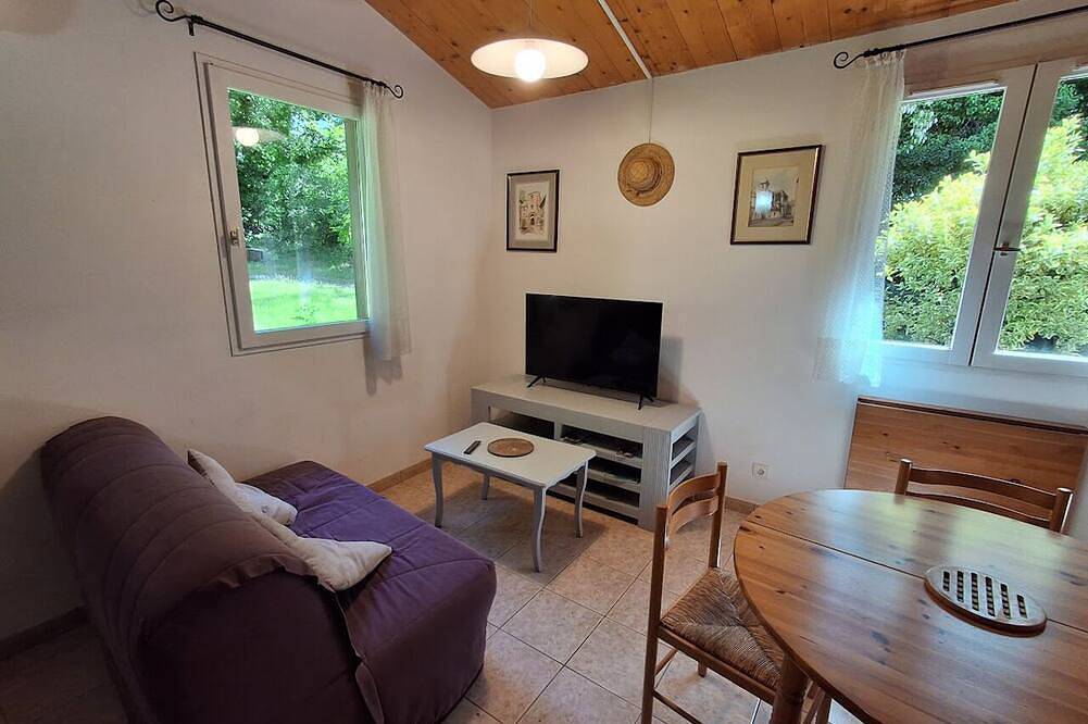 Maison dans parc arboré in Le Poët-Laval, Région de nyons