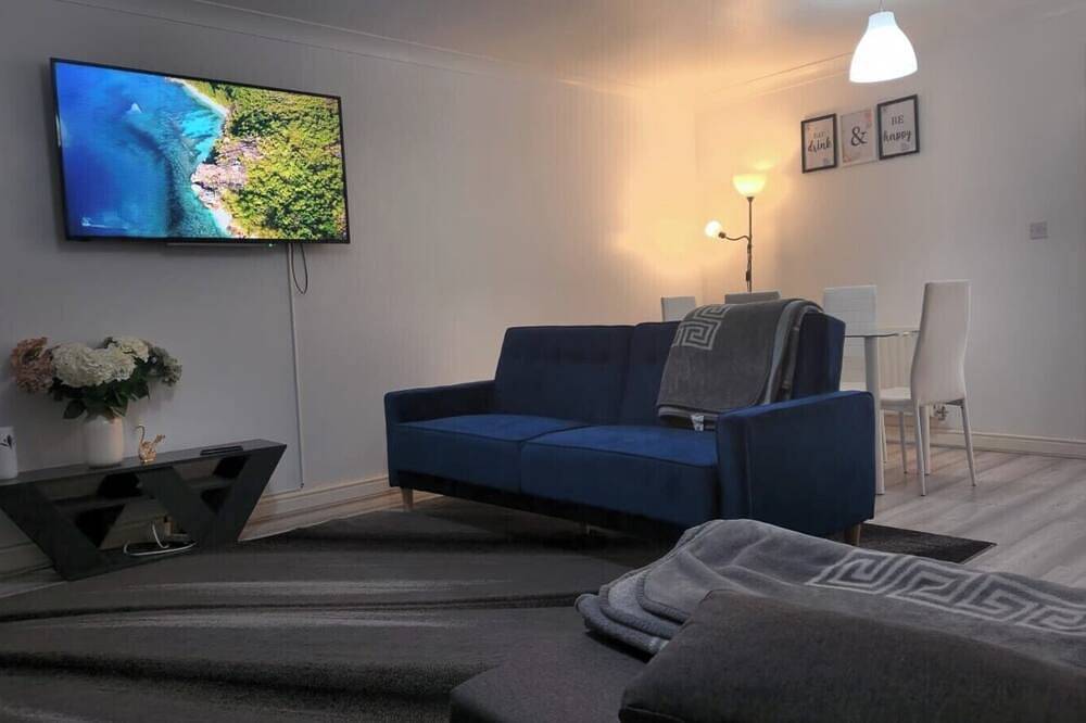 3Bed Maidstone Stay - Wifi, Parking, London Access in Kent