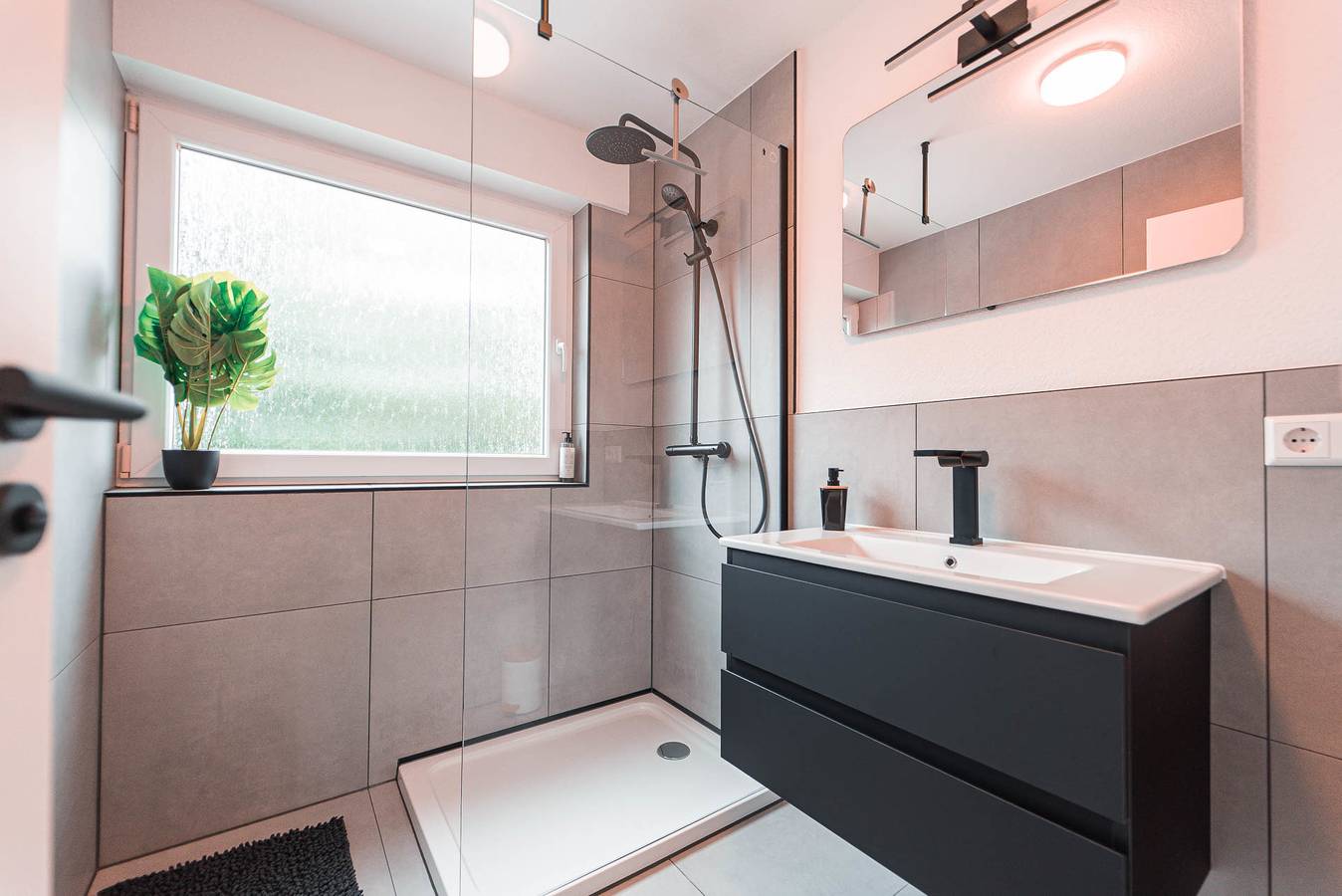 Ganze Ferienwohnung, Unique Komfortsuite - Göppingen in Göppingen, Landkreis Göppingen