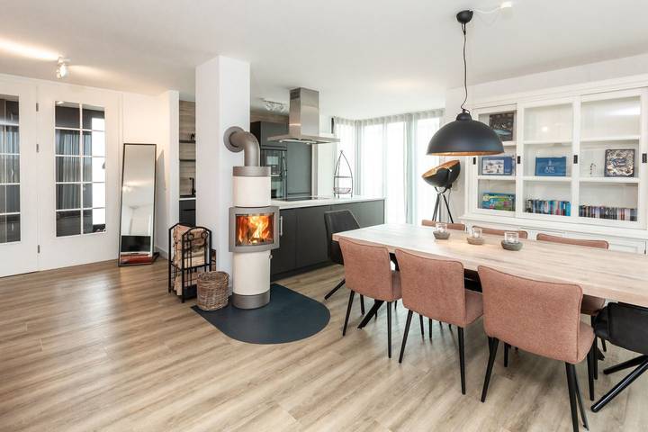 Exklusives Reetdachhaus am Strandaufgang – Luxus & Komfort für bis zu 8 Personen in Juist