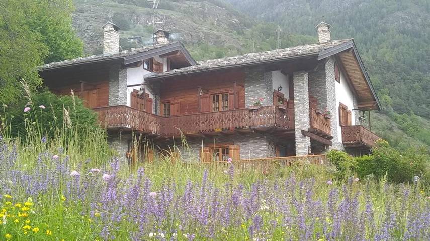 Maison d’hôte pour 5 personnes, avec jardin et vue dans La Salle