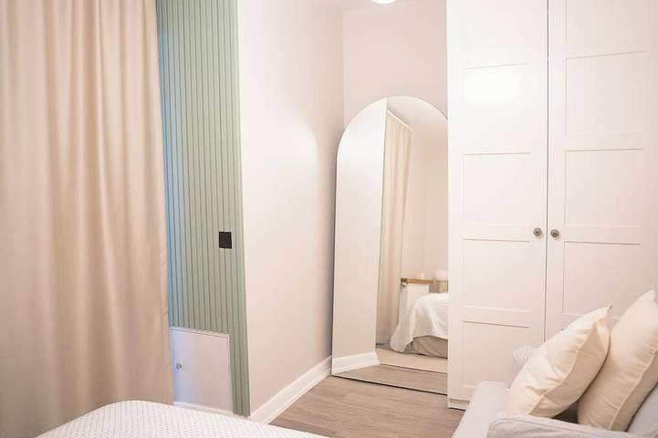 Apartamento entero, Stylish Duplex with Private Terrace near Taksim Sleeps6 Deniz Apart with cool AC in Beyoğlu, Estambul