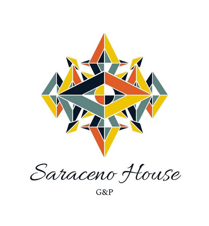 Location de vacances pour 2 personnes, avec balcon et vue à Adrano