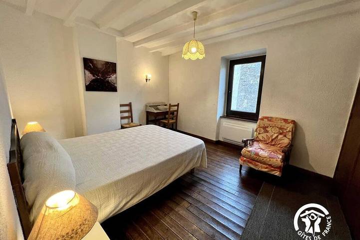 Location de vacances pour 5 personnes, avec jardin à Limousis - 4