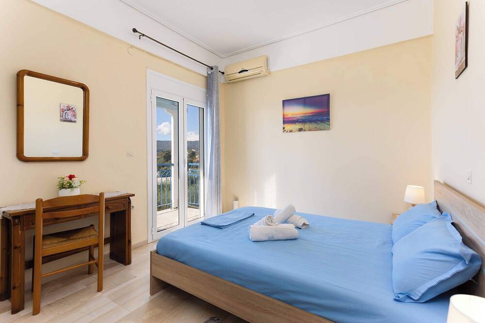Ganze Wohnung, Koroni Seaview Retreat - Summer Escape Lodging in Koroni, Messenien