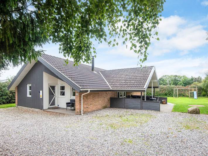 Ferienhaus für 10 Personen, mit Haustier in Pøt Strandby