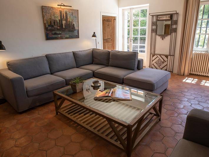 Location de vacances pour 8 personnes, avec jardin ainsi que piscine et terrasse à Grasse - 3