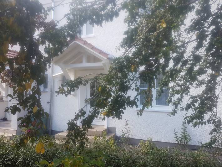 Ganze Ferienwohnung, Ferienhaus "Wohnen unter Freunden" - Ferienhaus 120 qm mit 1 Wohnz., 4 Schlafz, Küche, Bad, Wc in Arnstadt (Thüringen), Arnstadt