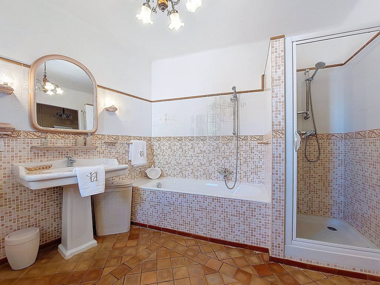 L ancien Hôtel Creste in Banon, Forcalquier region