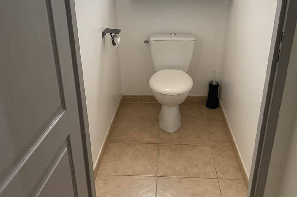 Villa 6 persons in Beaucaire, Nimes region