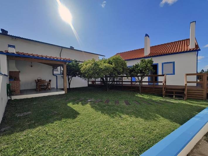 Casa de férias para 7 pessoas, com varanda e vista e ainda piscina em Vieira de Leiria