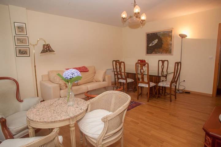 Apartamento entero, Apartamento Playa de Sardiñeiro con vistas al mar in Sardiñeiro, Finisterre