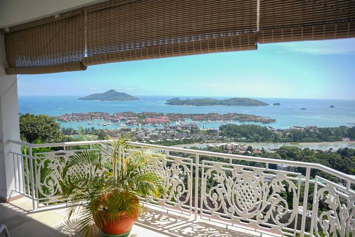 Gîte pour 2 personnes, avec terrasse dans Mahé - 2