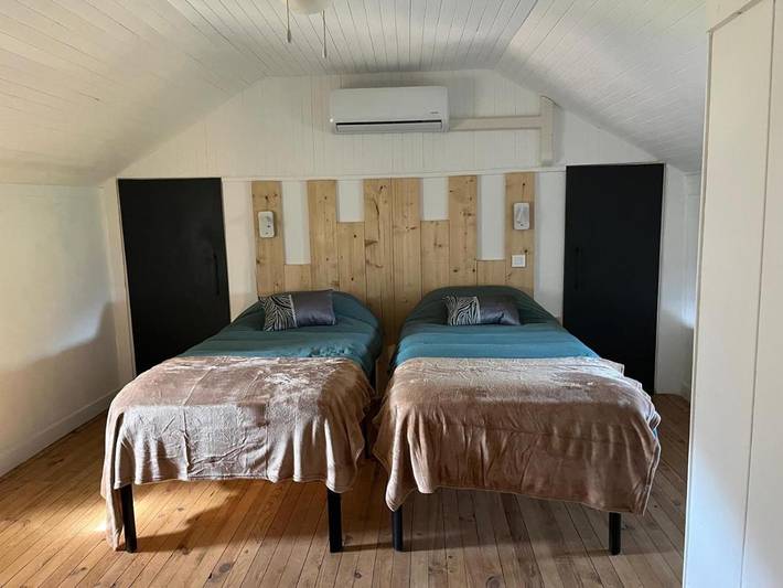 Location de vacances pour 8 personnes, avec Terrasse ainsi que Jardin et Vue à Ponteils-et-Brésis - 2