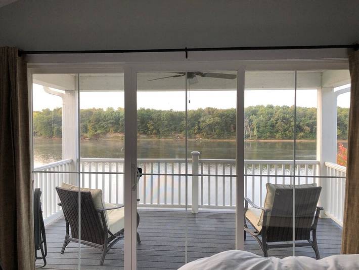 Vacation rental for 6 people, with balcony and pool in Ottawa (IL)