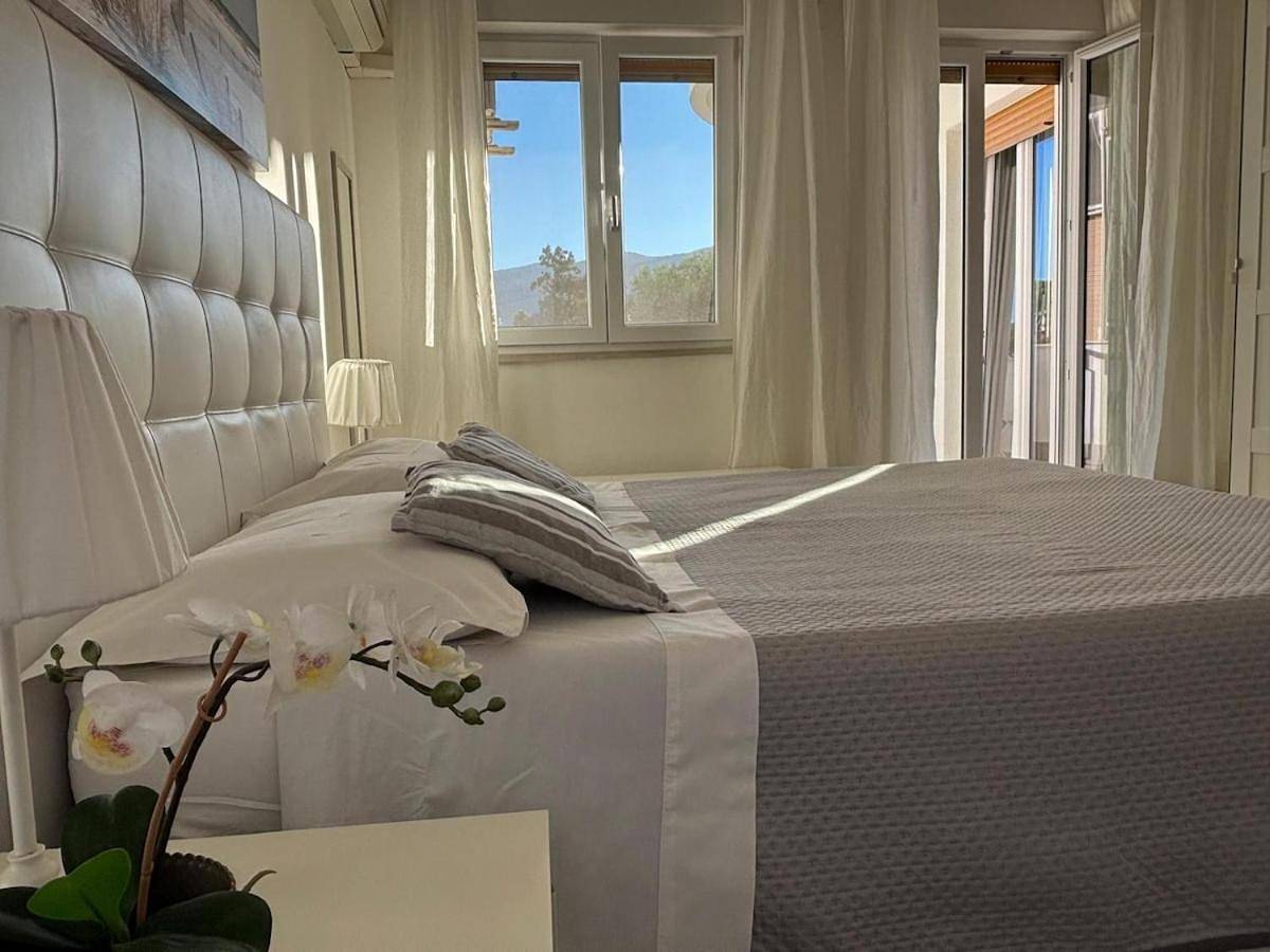 Villa with Sea View in Mondello, Palermo