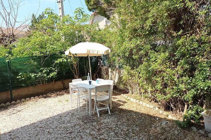 Villa pour 6 personnes, avec jardin et terrasse