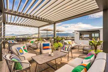 Hôtel pour 5 personnes, avec vue et terrasse, animaux acceptés à Meyrin