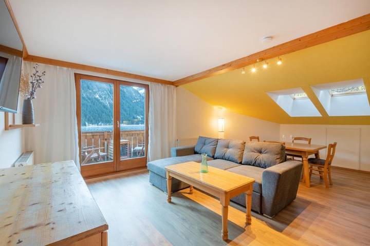 Ferienwohnung für 4 Personen, mit Balkon und Ausblick - 1