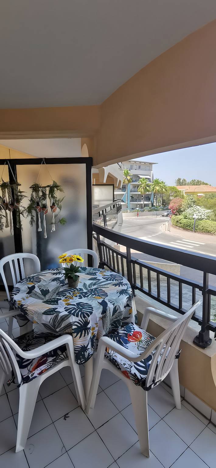 Appartamento intero, Appartamento 'Fréjus Plage' con Terrazza Condivisa e Aria Condizionata in Fréjus Plage, Frejus