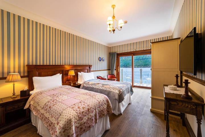 Maison d’hôte pour 2 personnes, avec jacuzzi ainsi que sauna et terrasse dans Highlands - 4