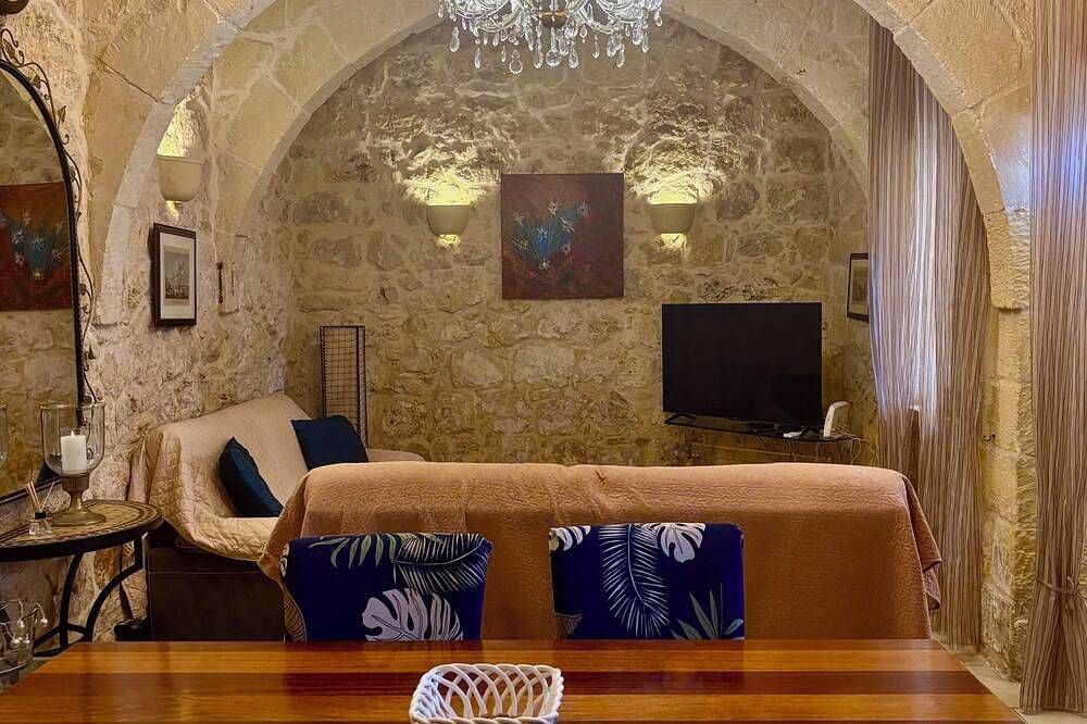 Neues Angebot Gemütliches, komplett renoviertes Bauernhaus in Gozo in Xewkija, Gozo