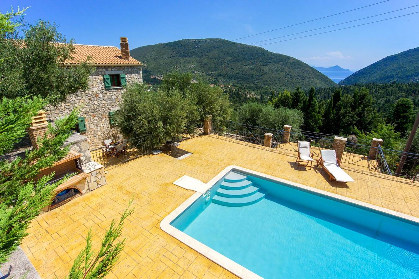 Villa für 4 Personen mit Terrasse in Platrithias, Griechenland
