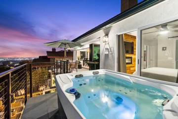 Holiday Home for 16 People in San Diego, San Diego County, Photo 1