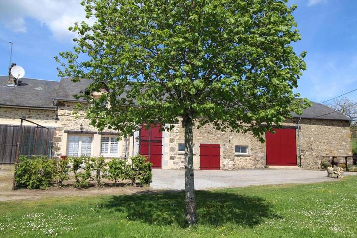Location de vacances pour 5 personnes, avec Terrasse et Jardin à La Croisille-sur-Briance
