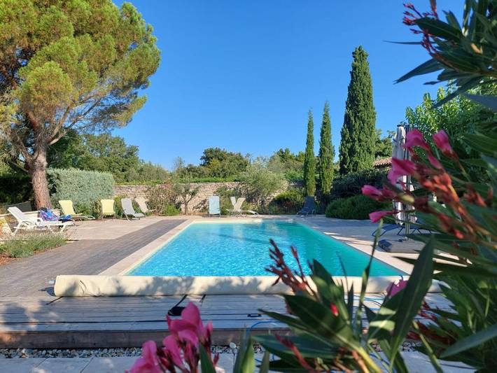 Appartement de vacances pour 5 personnes, avec Balcon et Terrasse ainsi que Jardin et Piscine