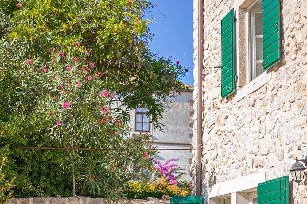 Casa vacanza a Stari Grad a partire da 269€ a notte