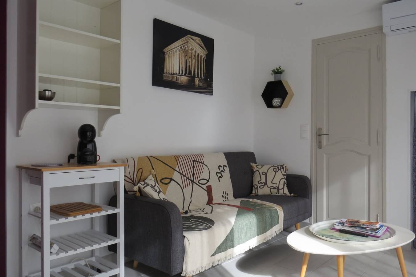 Gîte Maison Carrée propriété avec piscine, parking in Nîmes, Région de Nîmes