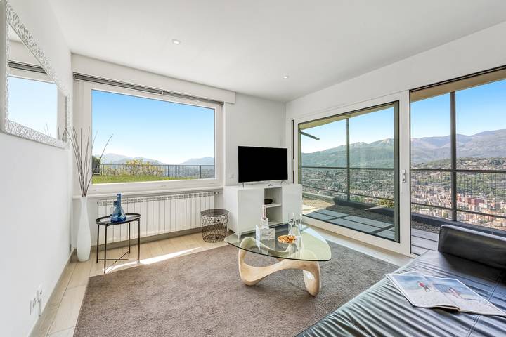 Appartamento vacanze per 6 persone, con terrazza e vista lago - 1