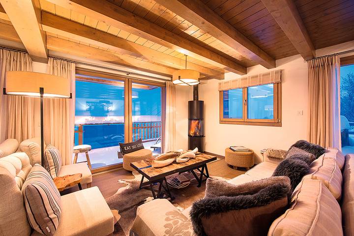 Ferienhaus für 8 Personen, mit Balkon und Whirlpool sowie Sauna und Ausblick im Wallis - 2