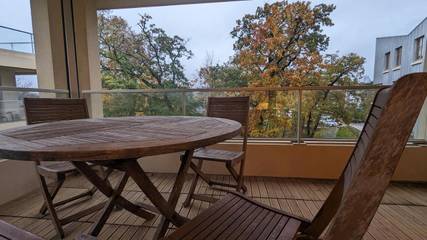 Gîte pour 3 personnes, avec vue et balcon à Le Vésinet