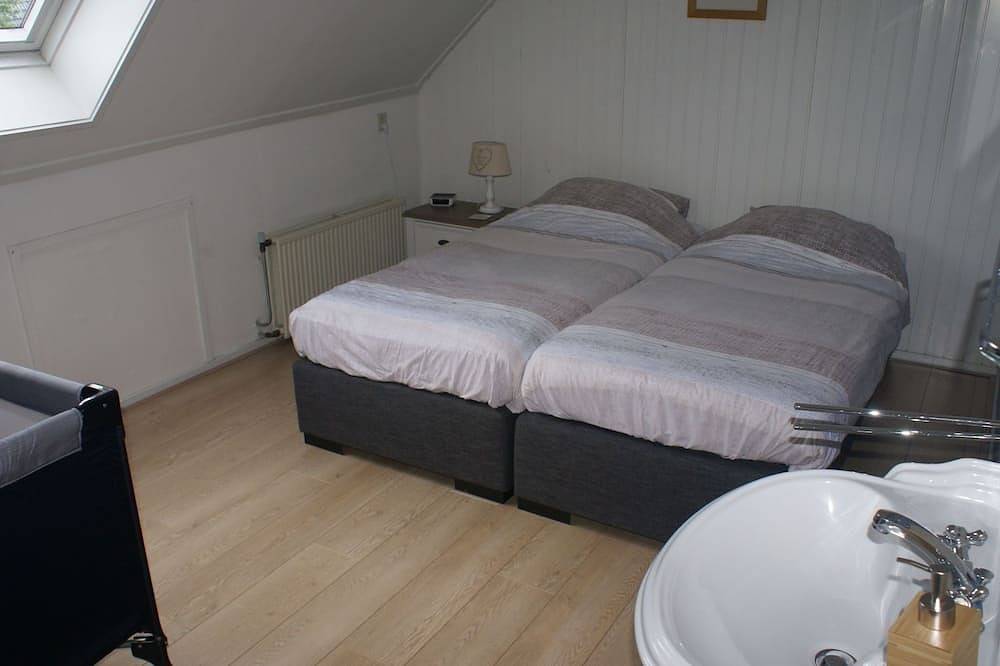 Geschmackvoll eingerichtetes Bauernhaus aus dem 19. in Nationaal Park Dwingelderveld