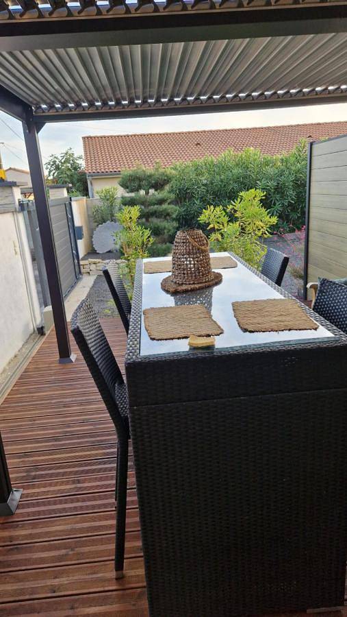 Appartement entier, Appartement pour 4 avec terrasse in Chanos-Curson, Région de Valence