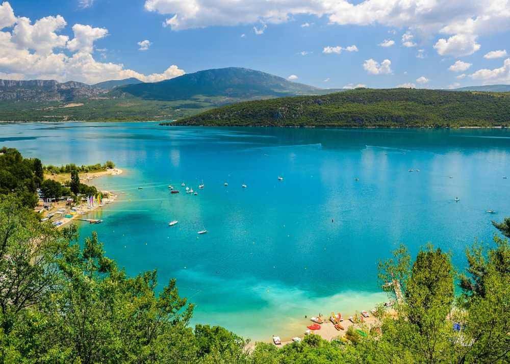 Appartement entier, Lac et commerces à pieds in Les Salles-sur-Verdon, Région de Brignoles