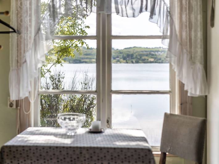 Ferienhaus für 3 Personen, mit Seeblick und Garten sowie Terrasse in Smaland - 2