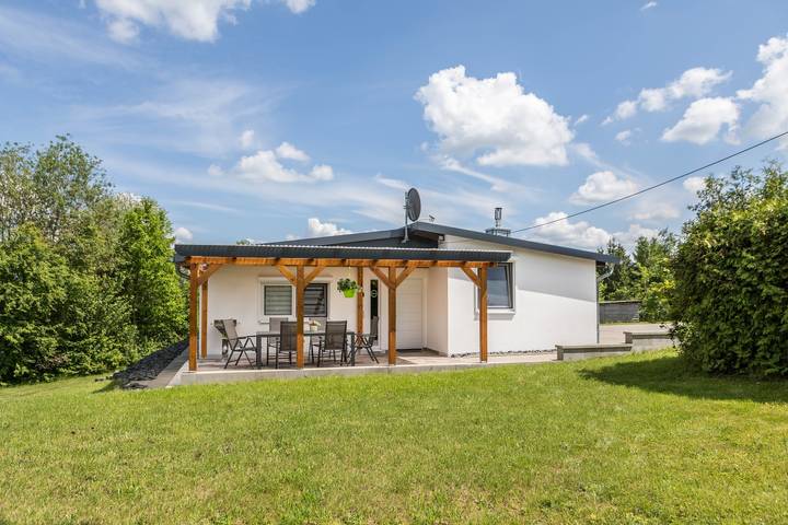 Bungalow für 5 Personen, mit Garten in Vogelsberg Region