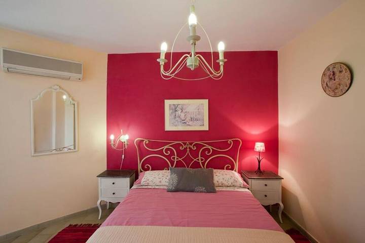 Ferienwohnung für 4 Personen, mit Garten in Tolo