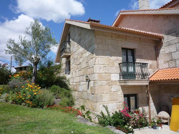 Casa rural para 3 personas, con piscina además de terraza y jardín en Provincia de Pontevedra - 4