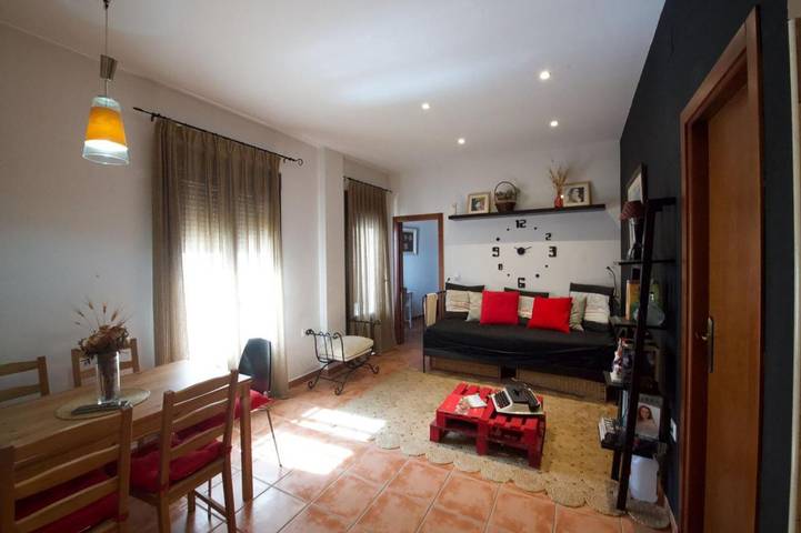 Apartamento para 3 personas, con Balcón y Jardín además de Piscina y Vistas en Cazalla de la Sierra