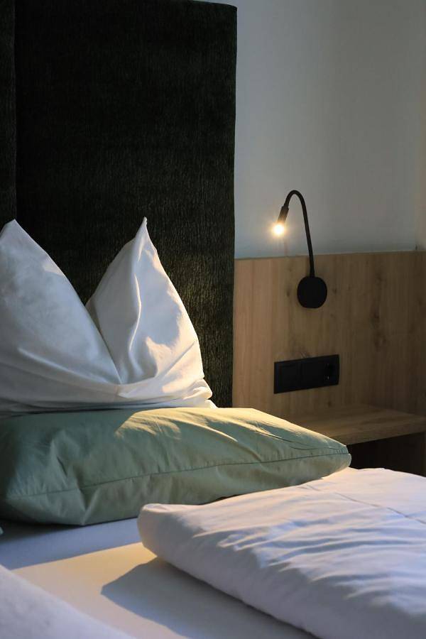 Gasthof Sterzingerhof - Heritage Boutique Rooms in Stubaier Alpen, Sterzing