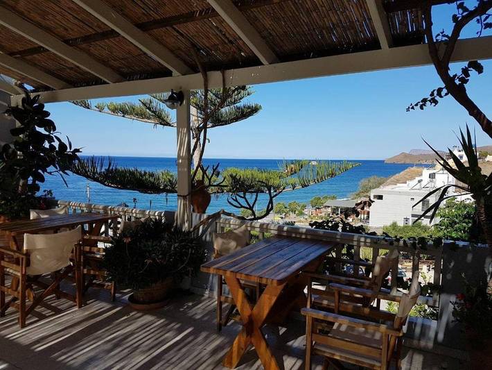 Hôtel pour 2 personnes, avec Terrasse ainsi que Jardin et Vue dans Lendas